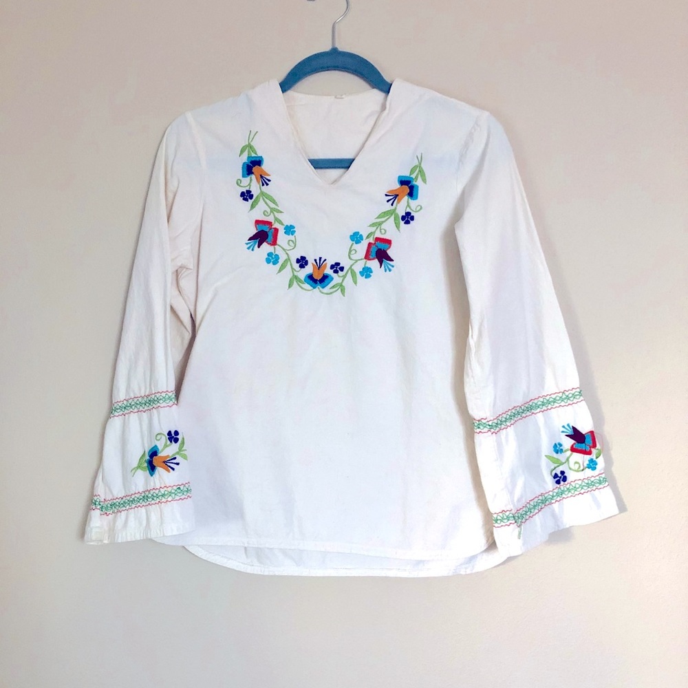 VINTAGE Hippie Boho Embroidered Peasant Blouse